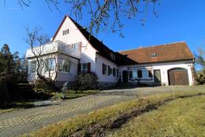 Geräumiges Einfamilienhaus am Ortsrand auf großzügigem Grundstück – Die vollständige Adresse der Immobilie erhältst du vom Anbieter., 91617 Oberdachstetten – Vorschaubild 3
