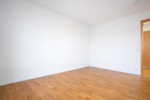 Wunderschöne 3,5 Zimmer Penthouse Maisonettenwohnung mit Balkon Mitten in Stuttgart West – Rotebühlstraße 67, 70178 Feuersee, Stuttgart – Vorschaubild 3