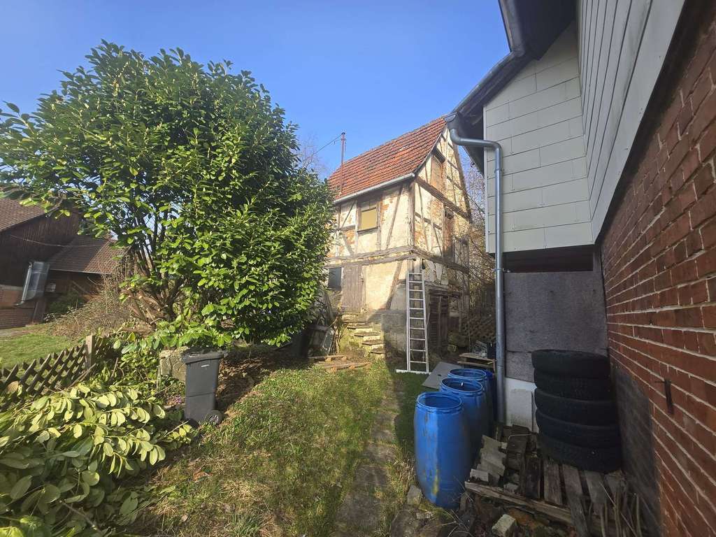 Immobilie in Weissach im Tal - Sanierungsbedürftiges EFH in Weissach im Tal (Aichholzhof) zu verkaufen... - Bild 3