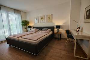 Zeitlose Eleganz trifft modernen Wohnkomfort - hochwertiges Reihenhaus mit exklusivem Interior – Die vollständige Adresse der Immobilie erhältst du vom Anbieter., 90518 Altdorf bei Nürnberg – Vorschaubild 18