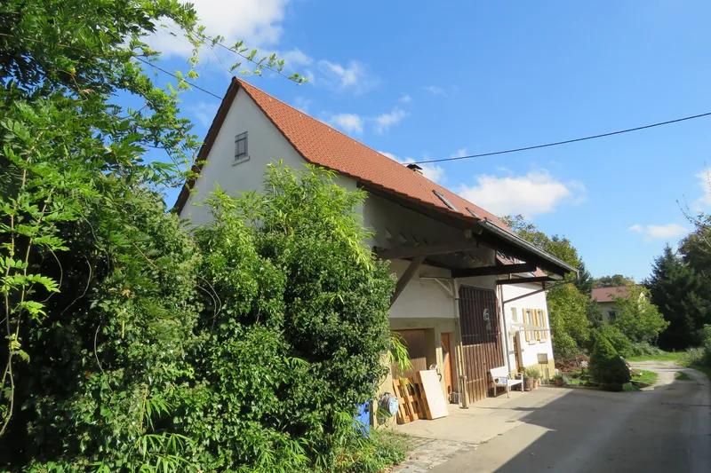 2-Family House – Reutlingen-Oferdingen – renovated barn, buildable land