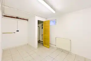 Fernwärme mit Energiekennwert "C"! Endreihenhaus mit ca. 197 m² Wohn- und Nutzfläche! – Hamburg – Vorschaubild 18