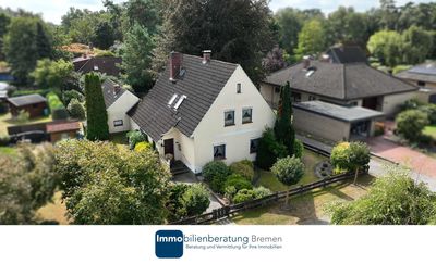 Einfamilienhaus mit Doppelgarage und Garten in ruhiger Wohnlage