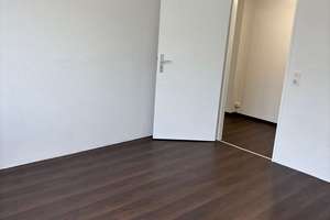 Stadtwohnung mit Garage und Loggia – Die vollständige Adresse der Immobilie erhältst du vom Anbieter., 89231 Neu-Ulm – Vorschaubild 4