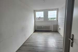 3 Zimmer im Dachgeschoss/ 2. Etage ; Im Springfeld 31 – Im Springfeld 31, 46242 Lehmkuhle, Bottrop – Vorschaubild 2