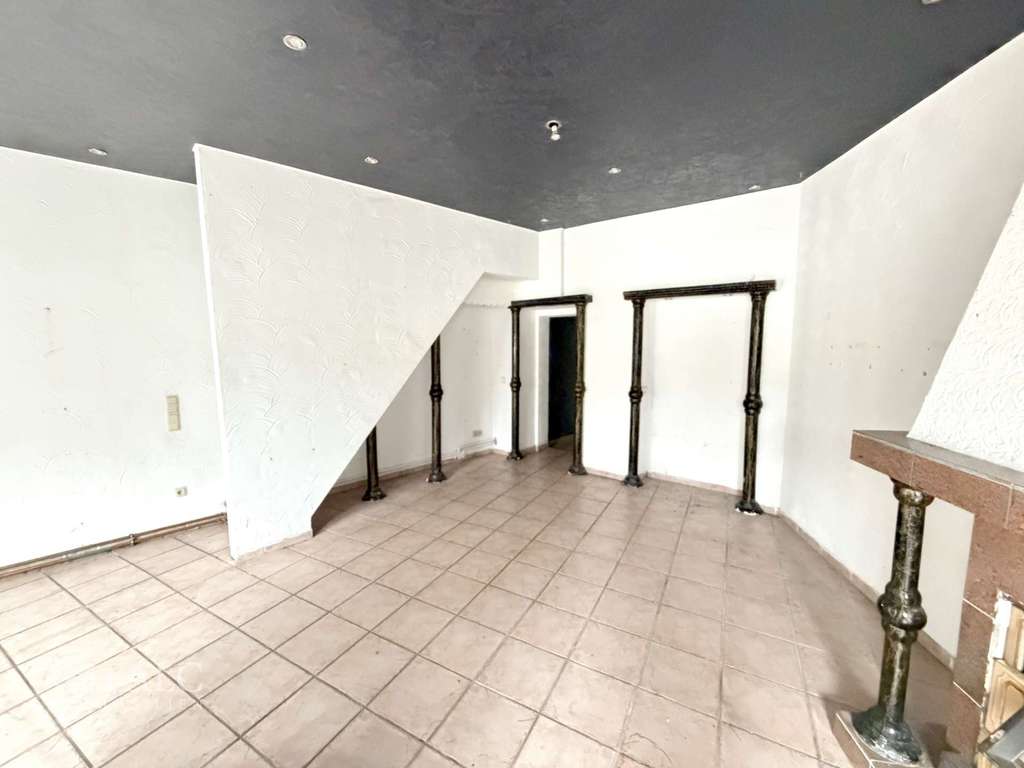 Immobilie in Sulzbach/Saar - Zentrale Bestlage mit Potenzial: Perfekt für Familie oder clevere Anleger - Bild 3