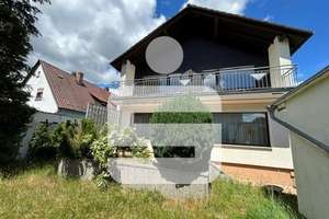 Wohnhaus mit Nebengebäude in Dechsendorf...Platz, Platz, Platz!