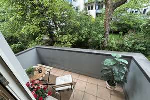 Charmante Renovierte Altbau EG Wohnung mit drei Zimmern und Balkon im Duisburger Wasserviertel  – Die vollständige Adresse der Immobilie erhältst du vom Anbieter., 47051 Altstadt, Duisburg – Vorschaubild 8