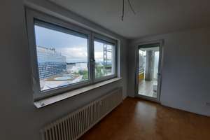 Frisch kernsanierte 2,5-Zimmer-Wohnung mit hochwertiger Ausstattung und traumhaftem Ausblick – Widmaierstraße 115, 70567 Möhringen-Ost, Stuttgart – Vorschaubild 14