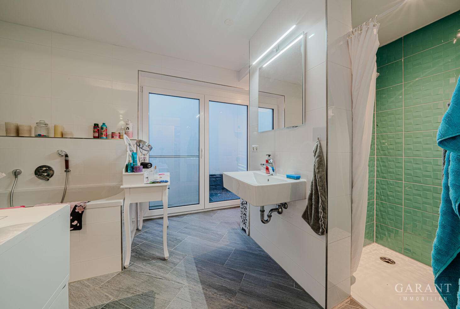 Immobilie in Egmating - Attraktive moderne Maisonette-Wohnung mit großer Sonnenterrasse - Bild 6