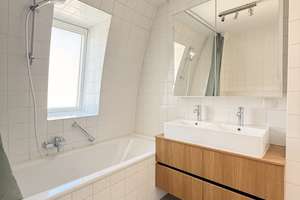Wohnen mit Flair am Englischen Garten – 2,5 Zimmer-Galerie-Dachgeschoss-Wohnung mit Dachterrasse – Kunigundenstraße XXX, 80802 Münchner Freiheit, München – Vorschaubild 27
