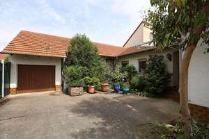 Ruhig gelegenes Einfamilienhaus - großes Grundstück, Innenhof, Traumgarten und Erweiterungspotenzial – Die vollständige Adresse der Immobilie erhältst du vom Anbieter., 69123 Pfaffengrund, Heidelberg – Vorschaubild 4