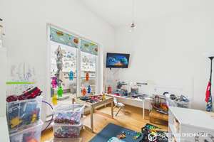 Modernes Stadthaus mit Dachterrasse, PV-Anlage & familienfreundlichem Grundriss – Die vollständige Adresse der Immobilie erhältst du vom Anbieter., 93055 Burgweinting-Harting, Regensburg – Vorschaubild 23