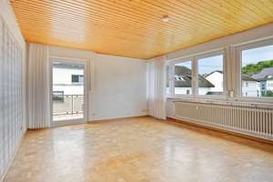 Großzügige Dachgeschosswohnung in Koblenz-Güls mit Balkon und Garage in beliebter Wohnlage – Die vollständige Adresse der Immobilie erhältst du vom Anbieter., 56072 Güls, Koblenz – Vorschaubild 10