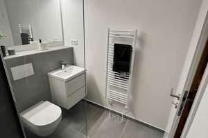Möbliertes Apartment mit super Ausblickk – 50823 Neuehrenfeld, Köln – Vorschaubild 3