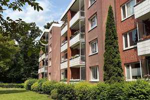 Lichtdurchflutete Wohnung im 2. Obergeschoss in sehr gepflegter Wohnanlage.