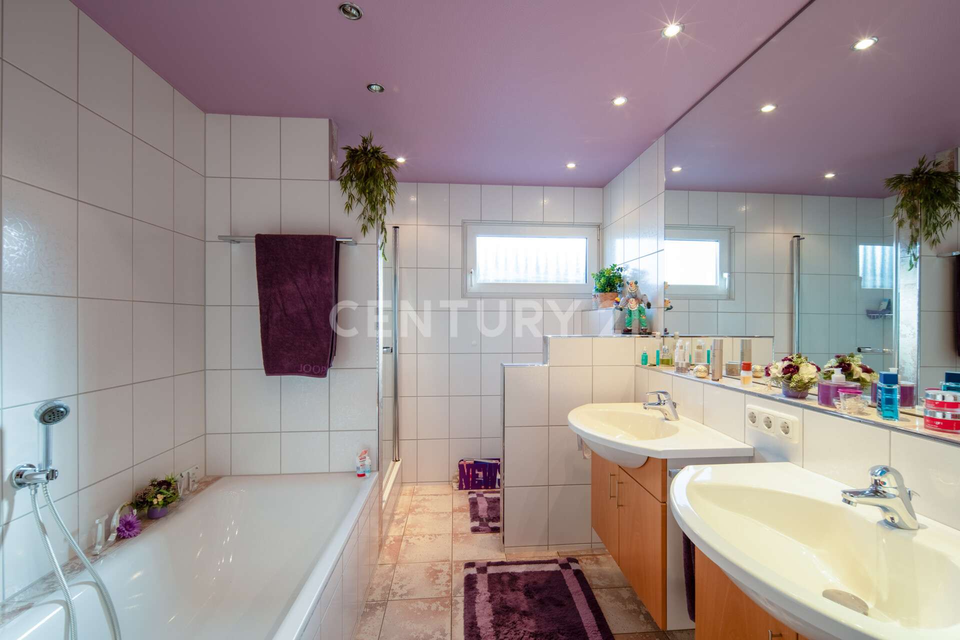 Immobilie in Essenheim - Familienparadies – Zweifamilienhaus mit Traumgarten & Extra-Grundstücksoption - Bild 2