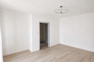 Gestalten Sie Ihr Traum-Apartment! Günstiger Einstieg in Flingern mit Aufzug! – 40233 Oberbilk, Düsseldorf – Vorschaubild 3