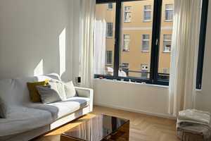 Helle 2-Zimmer Wohnung in Pberg Bestlage: Kastanienallee (perfekt für Singles und Couples) – Kastanienallee 24, 10435 Berlin – Vorschaubild 2