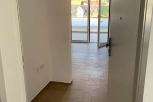 SINGLE-WOHNUNG! 2-Zimmer-Wohnung mit großzügiger Dachterrasse und viel Wohnflair (Wohnung 14, DG) – Waldachstraße 5, 72178 Waldachtal – Vorschaubild 3