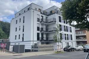 Erstbezug: Moderne 3-Zimmer-Wohnung mit Terrasse in Düsseldorf-Rath direkt am Wald mit TG-Stellplatz