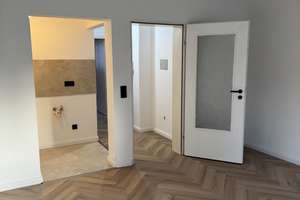 Helle, sanierte 2‑Zimmer‑Wohnung mit Balkon in Top-Lage Pempelfor – Collenbachstraße 17, 40479 Pempelfort, Düsseldorf – Vorschaubild 3