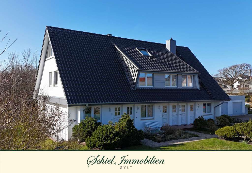Immobilie in Wenningstedt-Braderup (Sylt) - Geräumige 2 ½-Zi.-Eigentumswohnung in ruhiger Lage,  West-Terrasse, Sauna und Pkw-Stellplatz - Bild 0