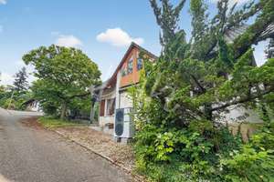 2-Fam-Haus in Pfaffenweiler ... ein Zuhause mit Entwicklungsperspektive auch für die große Familie ! – Servatiusstraße 9C, 79292 Pfaffenweiler – Vorschaubild 4