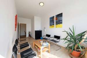 Krefeld-Cracau – Lichtdurchflutete 3-Zimmer-Wohnung mit sonniger Loggia – Die vollständige Adresse der Immobilie erhältst du vom Anbieter., 47798 Cracau, Krefeld – Vorschaubild 4
