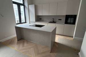 Erstbezug-LUXUS-4 Zi-Altbau /gr.Balkon,Pempelfort