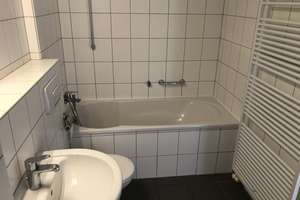 Gepflegte Wohnung mit Balkon und TG-Stellplatz in Rodenkirchen – Mildred-Scheel-Straße 15, 50996 Rodenkirchen (Ortsteil), Köln – Vorschaubild 7
