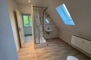 Zweifamilienhaus im Dornröschenschlaf und Grundstück mit Potenzial! Bebauung in 2. Reihe denkbar – Die vollständige Adresse der Immobilie erhältst du vom Anbieter., 76676 Graben-Neudorf – Vorschaubild 11