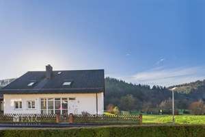 Großzügiges Einfamilienhaus mit Einliegerwohnung und Pool in ruhiger Lage – Oberärmel 17, 79336 Herbolzheim – Vorschaubild 8