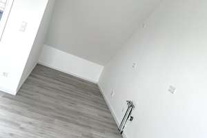 Wohnen mit Charakter: Drei-Zimmer-Dachgeschosswohnung in Zuffenhausen – Elsässer 34, 70435 Zuffenhausen-Hohenstein, Stuttgart – Vorschaubild 6