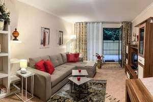 MÖBLIERTER LUXUS MIT SAUNA & TERRASSE