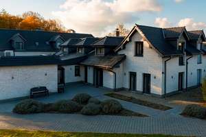 Luxuriöses Anwesen - 362 m² Wfl mit Schwimmteich und Poolhaus - Ihr Traumhaus zum Verlieben! – Die vollständige Adresse der Immobilie erhältst du vom Anbieter., 47445 Repelen, Moers – Vorschaubild 21
