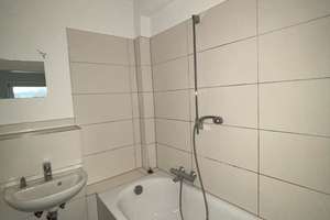Frisch renovierte 3‑Zimmer‑Wohnung mit Balkon in ruhiger Lage – 75 m² in Düsseldorf – In den Kötten 15a, 40627 Vennhausen, Düsseldorf – Vorschaubild 9