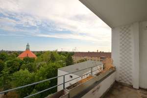 Sanierungsjuwel in zentraler Lage mit Weitblick und Balkon – Die vollständige Adresse der Immobilie erhältst du vom Anbieter., 12101 Tempelhof, Berlin – Vorschaubild 3