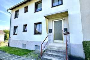 Großzügiges 1- bis 2-Familienhaus mit Garagen, großer Terrasse und Garten! – Bayreuth (Kreis) – Vorschaubild 4