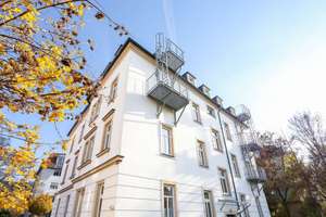 +++ Sofort bezugsfrei! 2-Zimmer-Wohnung im Jugendstil mit Einbauküche im Herzen von Löbtau +++ – Die vollständige Adresse der Immobilie erhältst du vom Anbieter., 1159 Löbtau-Nord, Dresden – Vorschaubild 2