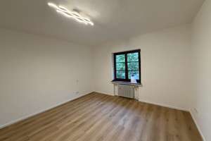 Zuhause mit 3 Zimmern und Balkon in Köln-Zündorf – Wahnerstr. 41, 51143 Zündorf, Köln – Vorschaubild 3