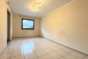 Top gepflegtes Zwei - Dreifamilienhaus mit separaten Zugängen und Loggia – Die vollständige Adresse der Immobilie erhältst du vom Anbieter., 66877 Ramstein-Miesenbach – Vorschaubild 7