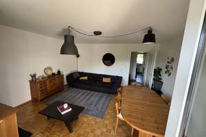 Untermiete ab August für 1,5 Jahre 2-Zimmer-Wohnung in Untergiesing – Birkenleiten 32, 81543 Siebenbrunn, München – Vorschaubild 2