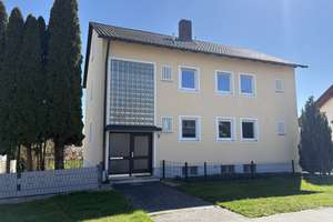 Ein Zuhause mit Perspektive - Gepflegtes Zweifamilienhaus in Ergolding – Die vollständige Adresse der Immobilie erhältst du vom Anbieter., 84030 Ergolding – Vorschaubild 1