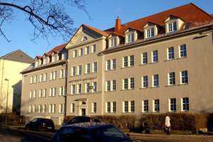 Frei ab 1.5.26 -  1. OG / Laminat + große Küche - WG-gerecht ! – Wilhelm-Raabe-Straße 49, 9120 Altchemnitz, Chemnitz – Vorschaubild 4