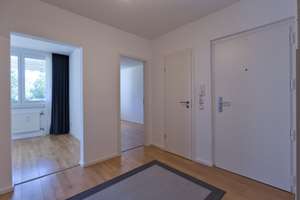 Ankommen & wohlfühlen: 3-Zimmer-Wohnung mit Südbalkon in ruhiger Parklage – Die vollständige Adresse der Immobilie erhältst du vom Anbieter., 38120 Weststadt, Braunschweig – Vorschaubild 2