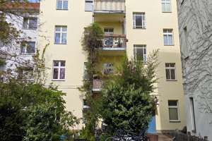 Zwei Balkone & Altbau-Charme: Stilvolle, vermietete Kapitalanlage in Berlin-Adlershof – Zinsgutstraße 14, 12489 Adlershof, Berlin – Vorschaubild 9