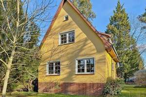 Bezugsfreies Einfamilienhaus mit Garage und großem Grundstück in Schulzendorf – Die vollständige Adresse der Immobilie erhältst du vom Anbieter., 15732 Schulzendorf – Vorschaubild 3