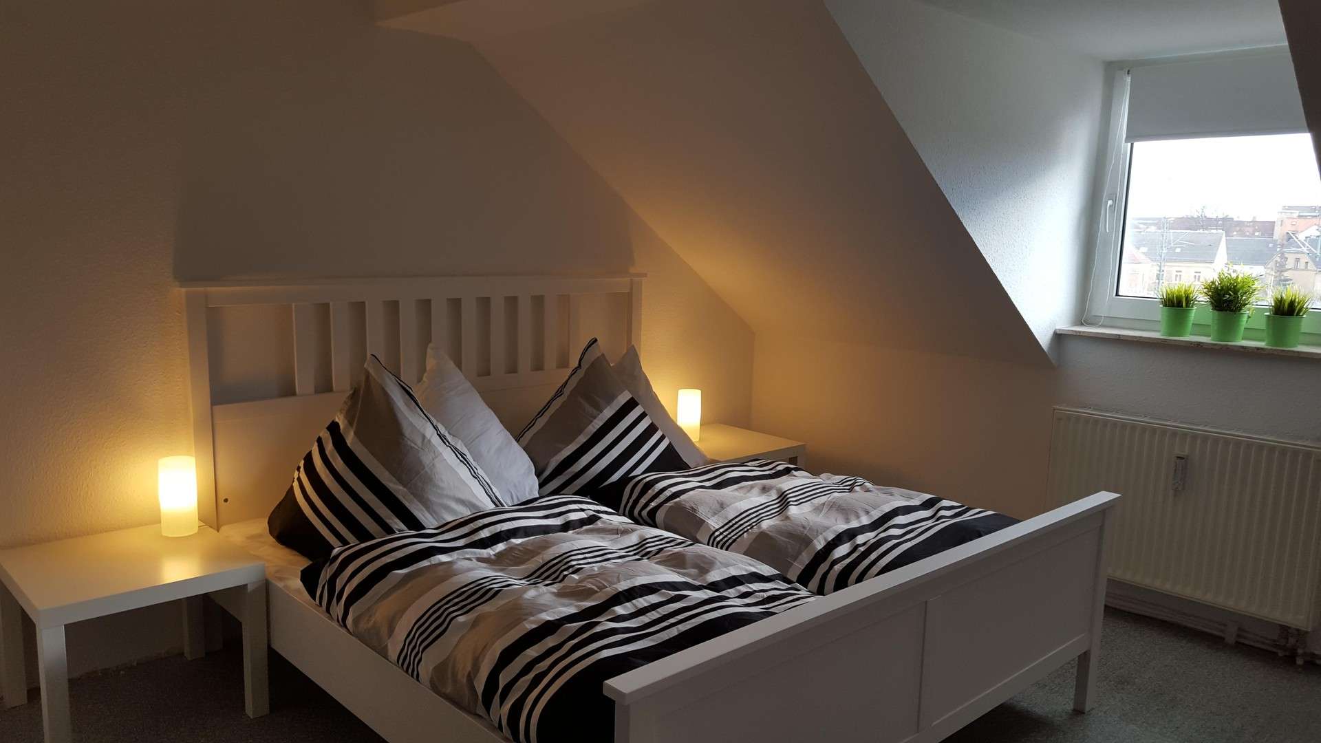 Immobilie in Zwickau - renovierungsbedürftige 2-Zimmer ETW zum 9,6-fachen der Jahresnettokaltmiete - Bild 2