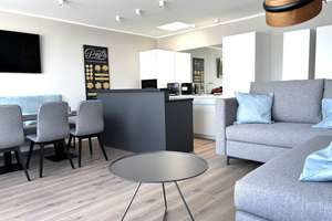 ++ LOGENPLATZ ÜBER DEN WELLEN ++ Penthouse mit zwei Dachterrassen, Pool & Garage! – Die vollständige Adresse der Immobilie erhältst du vom Anbieter., 23683 Scharbeutz – Vorschaubild 7